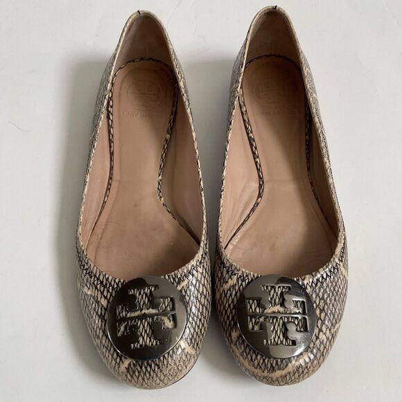 Tory Burch Shoes - Tory Burch Reva Snakeskin Python Embossed Ballet Flats Sz 8M medallion Logo